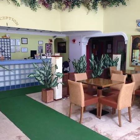 Hotel de apartamente Golden Moon 2*