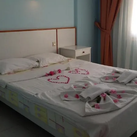 Hotel de apartamente Golden Moon