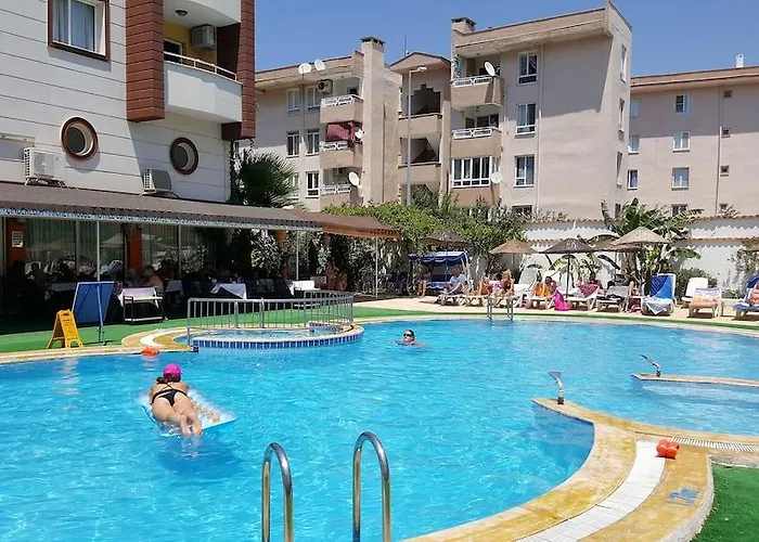 Apart Otel Golden Moon 2*