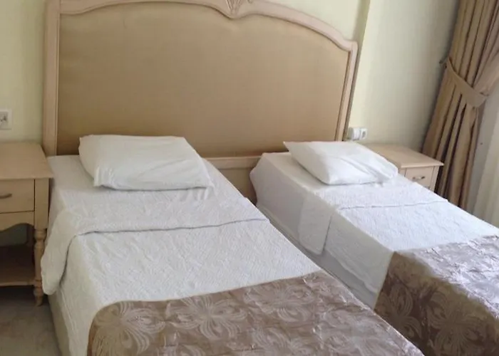 Apart Otel Golden Moon