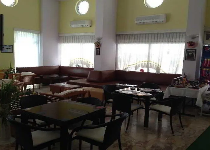 Apart Otel Golden Moon Kuşadası