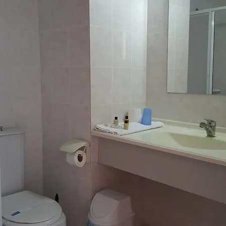 Golden Moon Aparthotel 2*