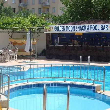 Golden Moon Aparthotel 2*