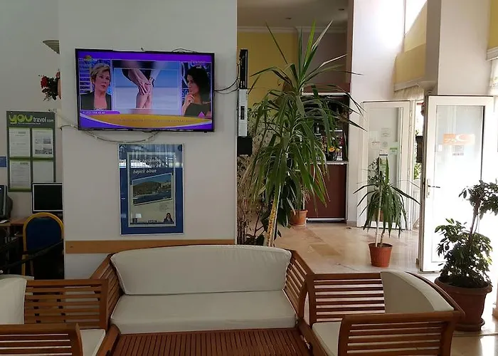 Apartmanhotel Golden Moon 2*