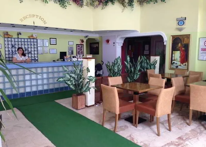 Apartmanhotel Golden Moon 2*