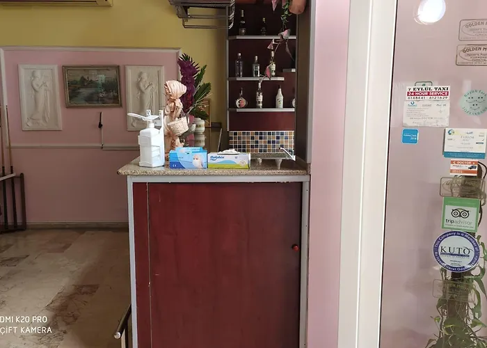 Golden Moon Apartmanhotel