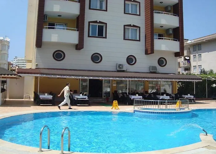 Apartmanhotel Golden Moon 2*