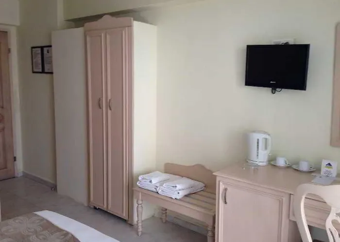 Aparthotel Golden Moon 2*