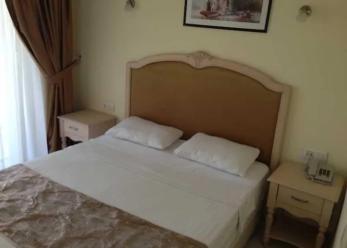 Apartmanhotel Golden Moon 2*