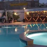 Golden Moon クシャダス